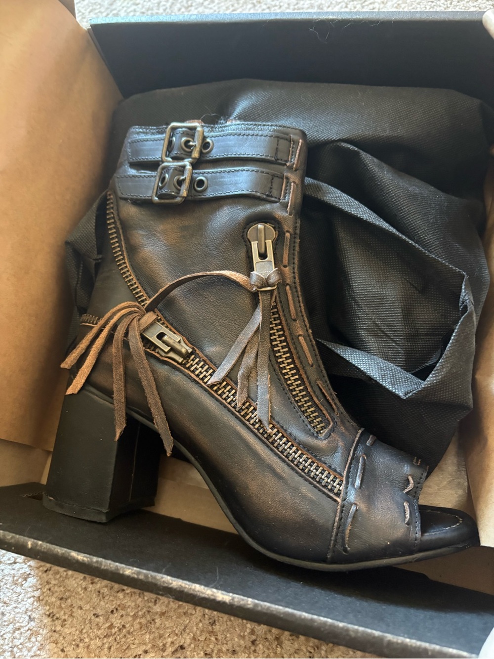Freebird by Steven Black Zombi boots NWT